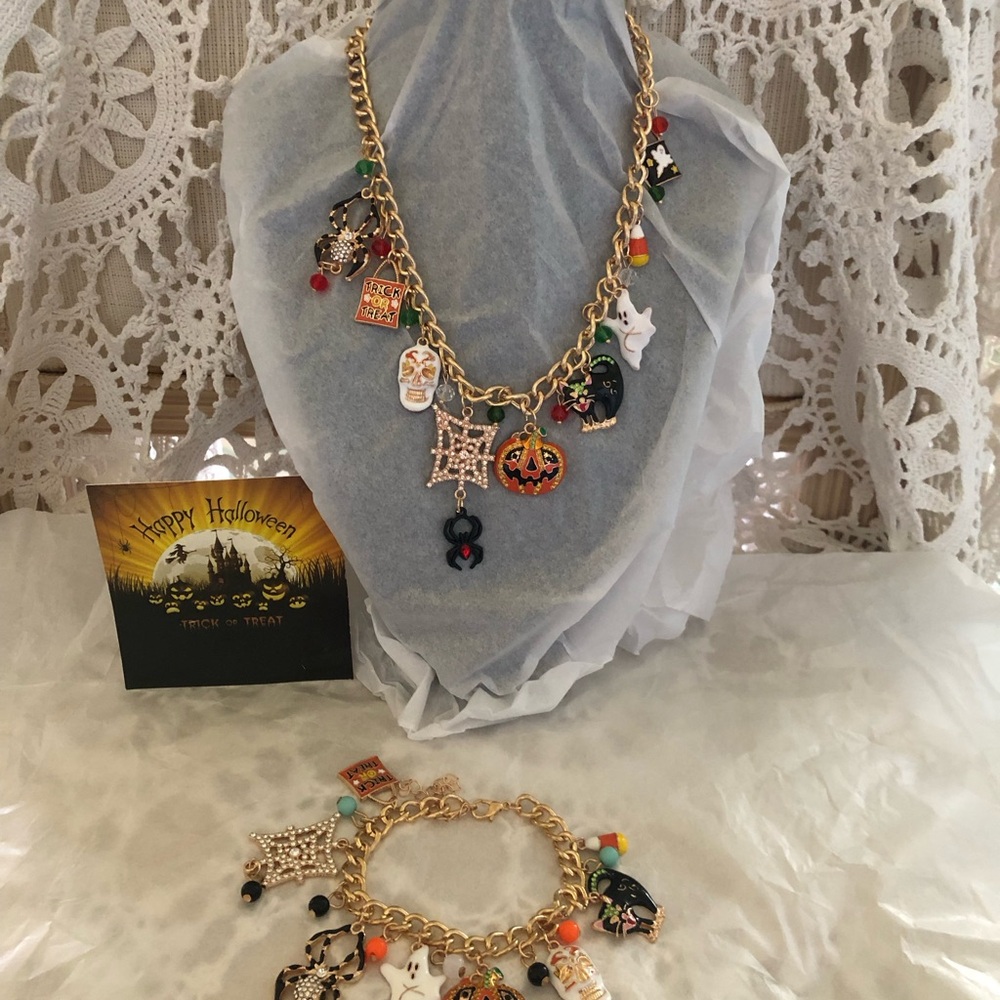 NWT Gold-Tone Halloween Charm Necklace & Bracelet Set - Multicolor Charms